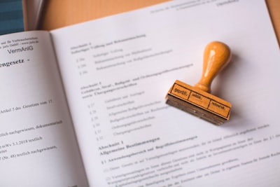 Guía completa de empresas de IA para revisión documental legal en Bilbao