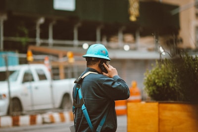 Las mejores plataformas para automatizar comunicación con contratistas en Zaragoza