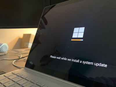 Benchmarking de la degradación en monitores de seguridad