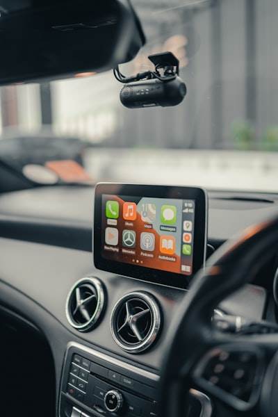 Beneficios del diseño personalizado de aplicaciones móviles para la industria automotriz