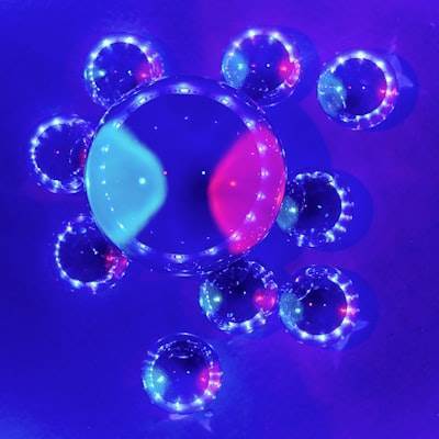 Correlación de eco de spin dinámico en nanomateriales
