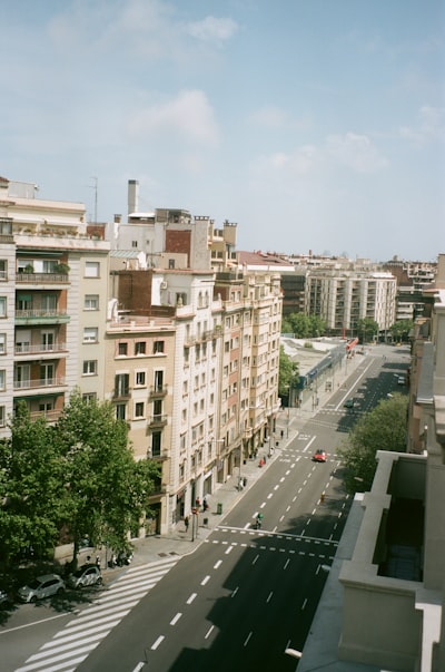 Influencers creados por IA en Barcelona