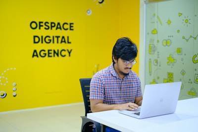 ¿Por qué contratar un agente de IA para la transformación digital en 2024?