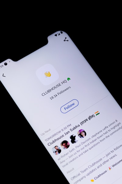 Inteligencia Artificial en Chatbots: Construyendo Confianza