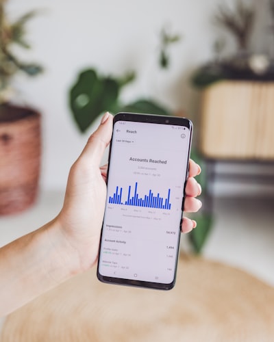 Escala tu negocio con apps móviles para equipos en terreno