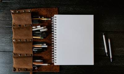 Mejores herramientas de IA para crear un portafolio y currículum rapidamente