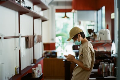 ¿Dónde se aloja el empleado AI digital: en local o en la nube?
