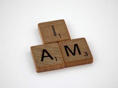 ¿Pueden los LLM evaluar la personalidad?