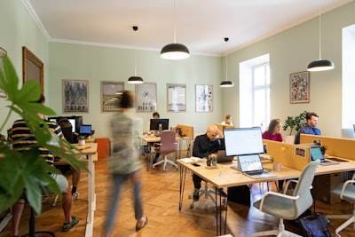 Cómo los servicios empresariales de n8n fomentan la sostenibilidad en el trabajo remoto