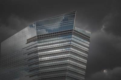 Cloud Architecture Tower Defense Game: Server Survival.