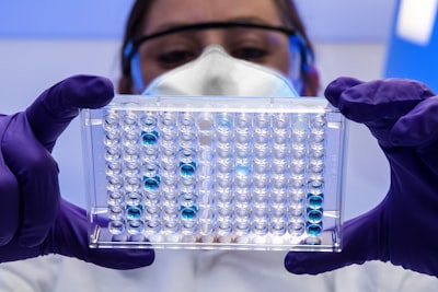 Aprendizaje automático optimiza análisis SAXS de nanopartículas