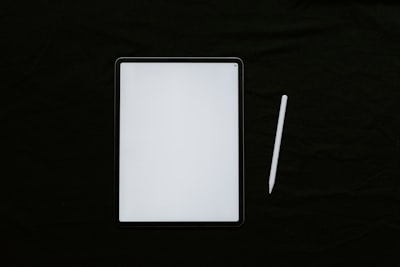 Un joven de 16 años construye un "Cursor para escritores" con Next.js + Groq (sin dinero)