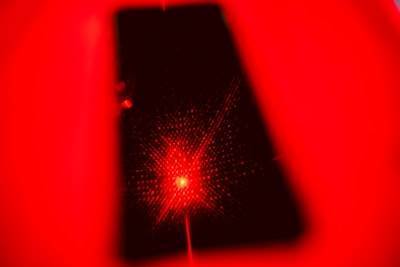 Nanofotónica IA: Del laboratorio al sable de luz