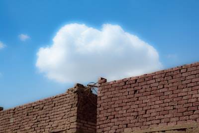Herramientas de desarrollo para soluciones logísticas: Cloud, IA, Blockchain