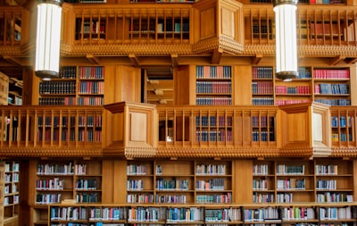 Cree una biblioteca gratuita con más de 2,000 AI prompts para codificar más rápido