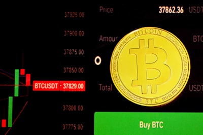 Predicción del precio de Bitcoin y mejor criptomoneda para ROI de 30x