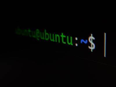 Ejecución de IA local en Linux con GPU: Ollama + Open WebUI + Gemma