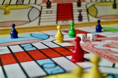 Optimización de estrategias en entornos con cambio de régimen