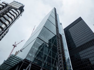 Aplicaciones de Lloyds Bank Group fusionan transacciones y clientes
