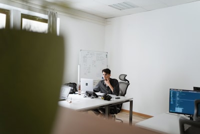 Top 3 expertos en contratar IA para back office en Gijón