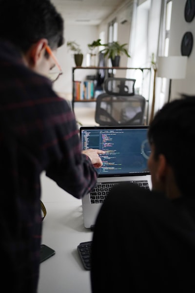 Ecosistema de integración: conectores, SDK y gobernanza