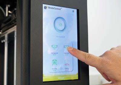 Automated Virtual Switchboard: Revolutionizando el Servicio al Cliente
Otro ejemplo:
Como atractivo para tus clientes, ofrecemos Automated Virtual Switchboard
Cambiado a:
¡Atírez a tu negocio con