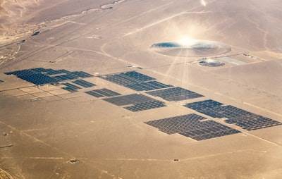 ¿Podrían los paneles solares ser la clave en la búsqueda de inteligencia extraterrestre?