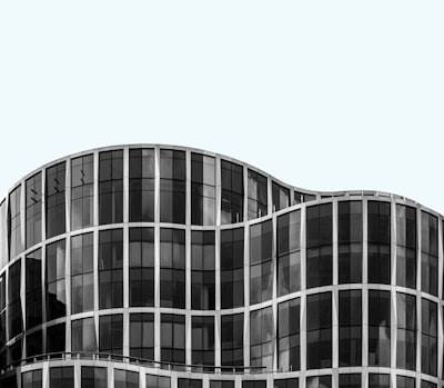 El impacto económico de los proyectos de diseño web en el sector bancario de España