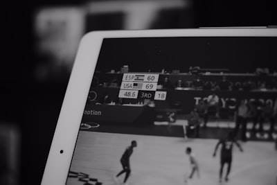 ¿Cuándo invertir en desarrollo web para maximizar el ROI en tu sitio deportivo?