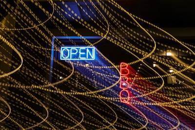 Avances en residencia de datos de OpenAI para mejor gobernanza de IA empresarial
