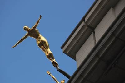 Prevención de sesgos en IA: Deliberación de jurados