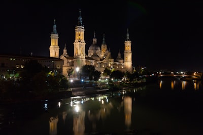 Producción de videos personalizados con avatar en Zaragoza