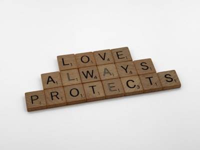 Construyendo un Agente Proactivo para Prevenir la Deserción Estudiantil