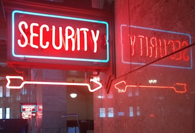 Guía de auditoría para portales de licitaciones seguros y escalables