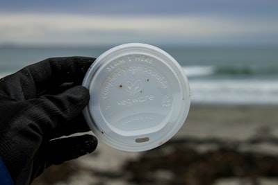 Las bacterias que transforman desechos plásticos en analgésicos