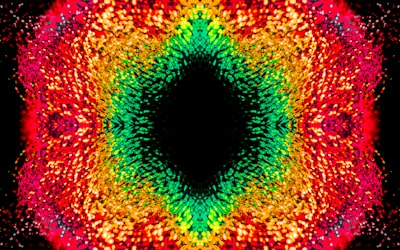 De exp a poli: Gaussian Splatting con núcleos polinomiales