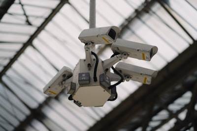 Drones misteriosos sobrevuelan aeropuertos europeos