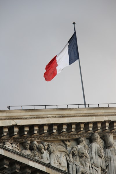 Los legisladores franceses prohíben redes sociales para menores de 15 años