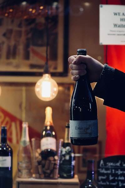 Acuerdo de Vino a 18 Botellas por Solo $70