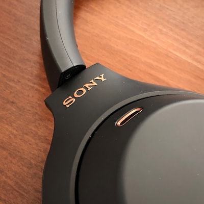 Los auriculares Sony WF-1000XM6 filtrados en sitio de venta