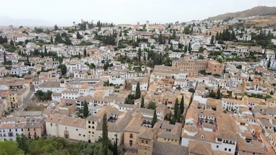 Los 30 mejores expertos en Copiloto de IA para Adquisiciones en Granada