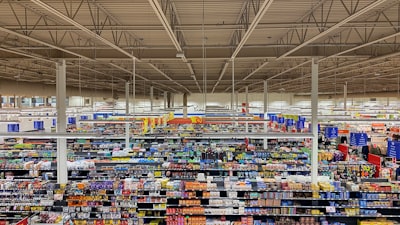 Software de gestión de inventario para tiendas locales.