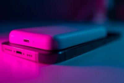 Comparativa de power banks Qi2: rendimiento y precio