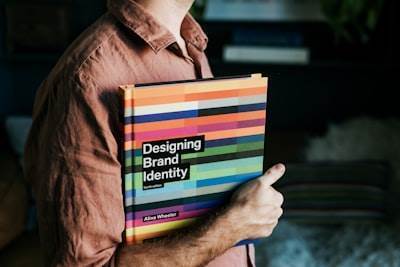 AI-Powered Personalized Experience Design: Crafting Emotionally Intelligent Marketing Pathways