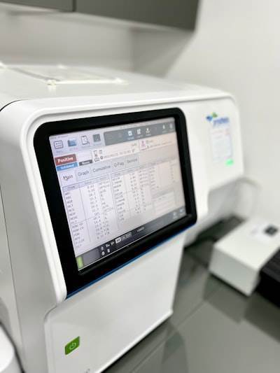Automatización de mapeo de formularios de medicamentos.