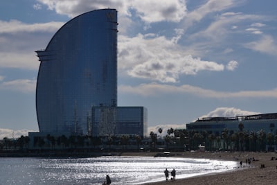 Socio de desarrollo software B2B en Barcelona