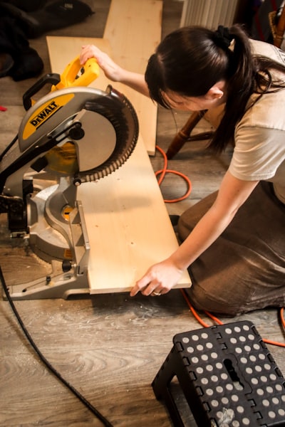 Te encantará el banco de trabajo DIY personalizable de Ryobi