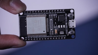 Cómo el fabricante afecta el rendimiento de tu ESP32