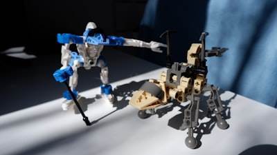 Marco de modelado y control para locomoción adaptativa en espacios confinados