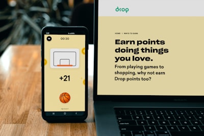 GPT Store vs Directorio de Apps: ¿Cuál ahorra más a largo plazo?